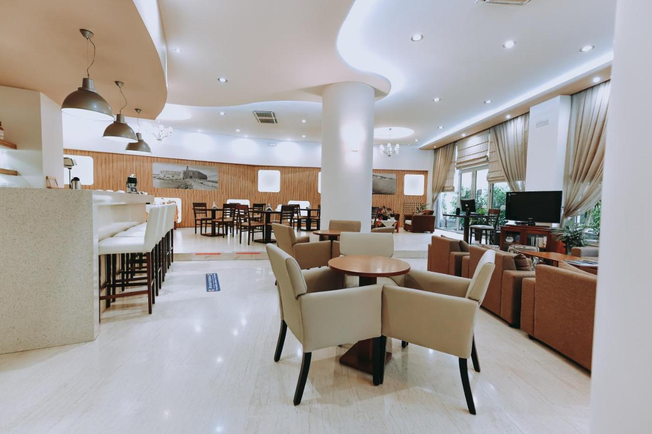 הרקליון Athinaiko Hotel מראה חיצוני תמונה