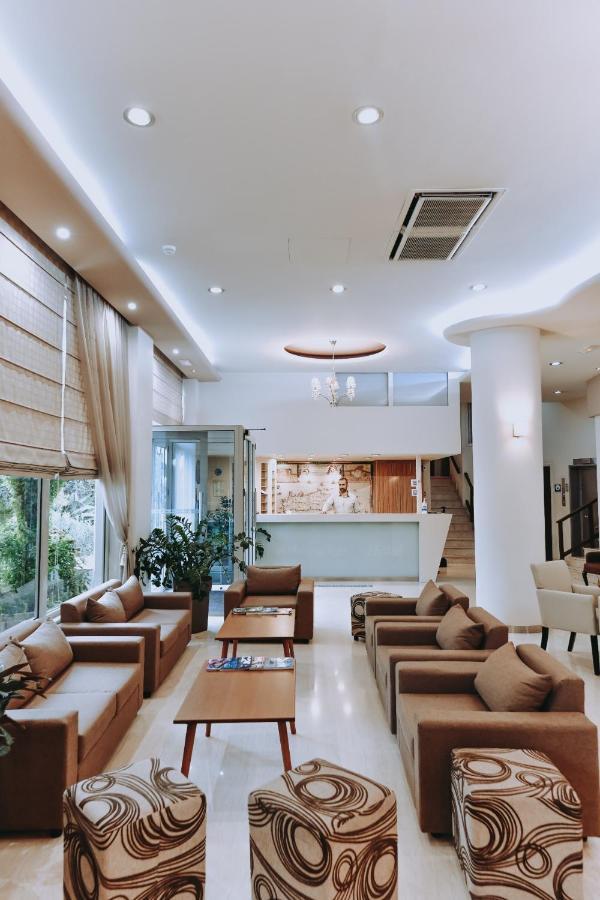 הרקליון Athinaiko Hotel מראה חיצוני תמונה